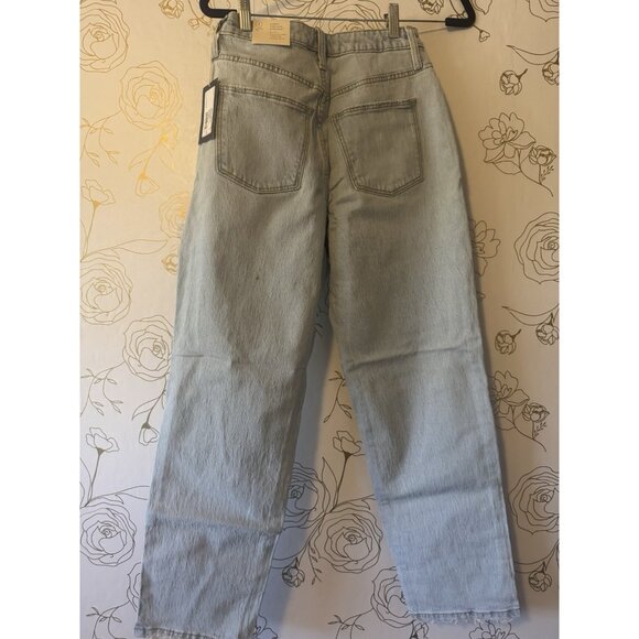 New Universal Thread Jeans Women’s  Size 2 Curvy High Rise Crop Light Denim 047 - Picture 9 of 9